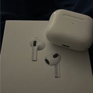 Brand new these ones r mine but I will ship out unopened AirPods